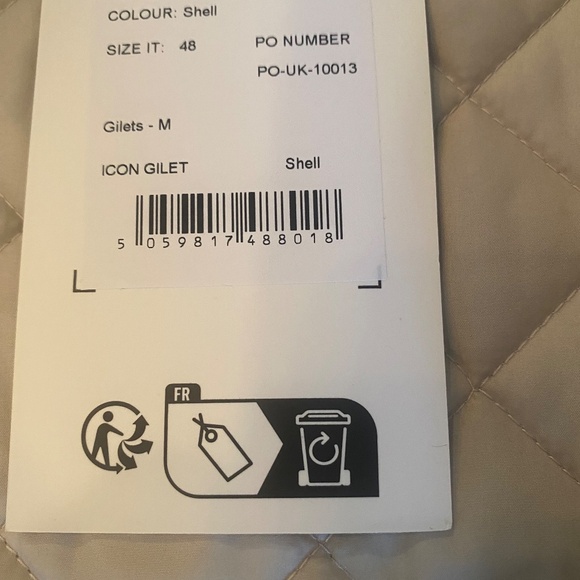 Belstaff Men’s Quilted Vest, Size 38, Cream - Picture 9 of 9